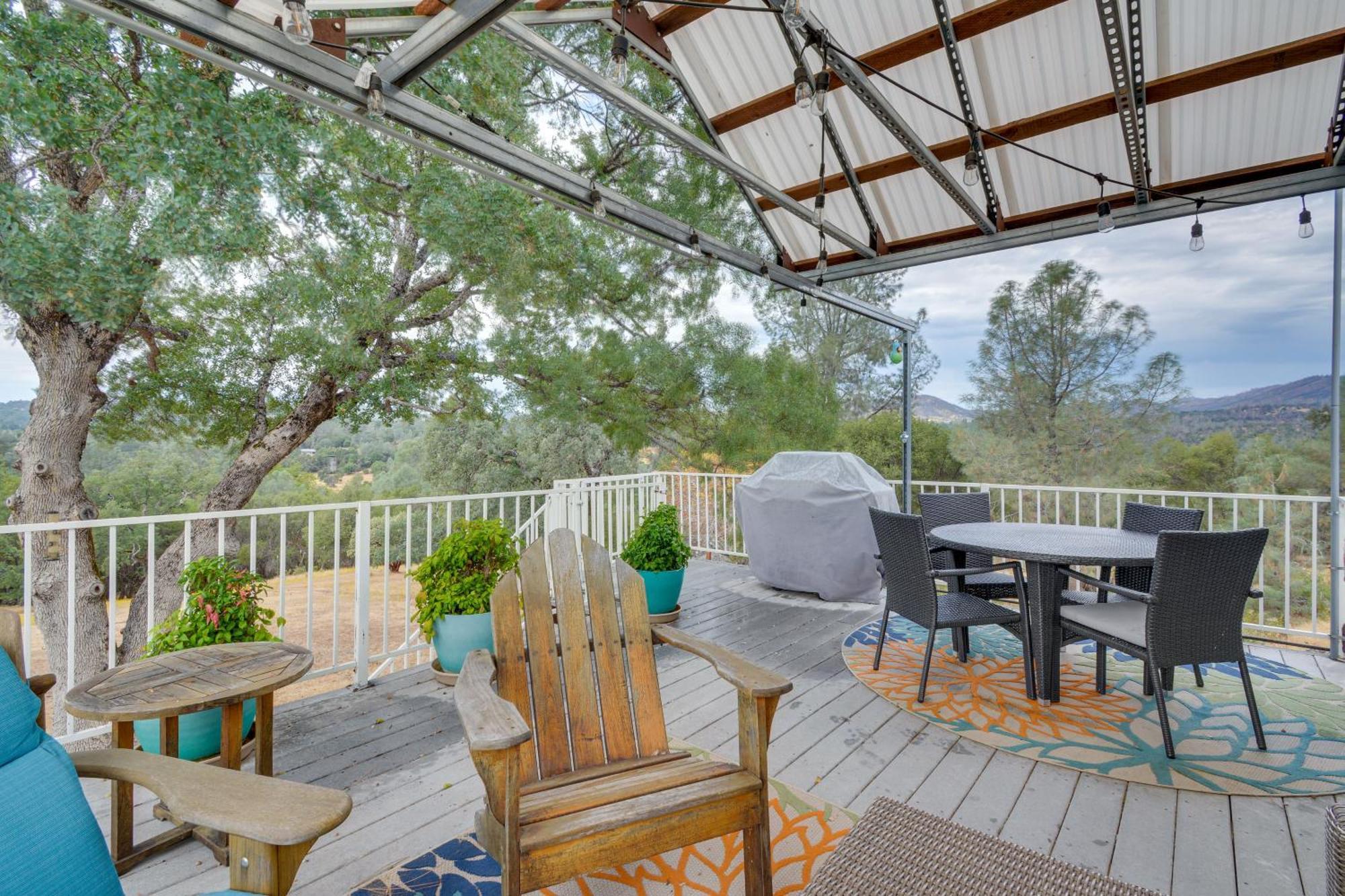 Mariposa Home Furnished Patio And Sierra Mtn Views Esterno foto